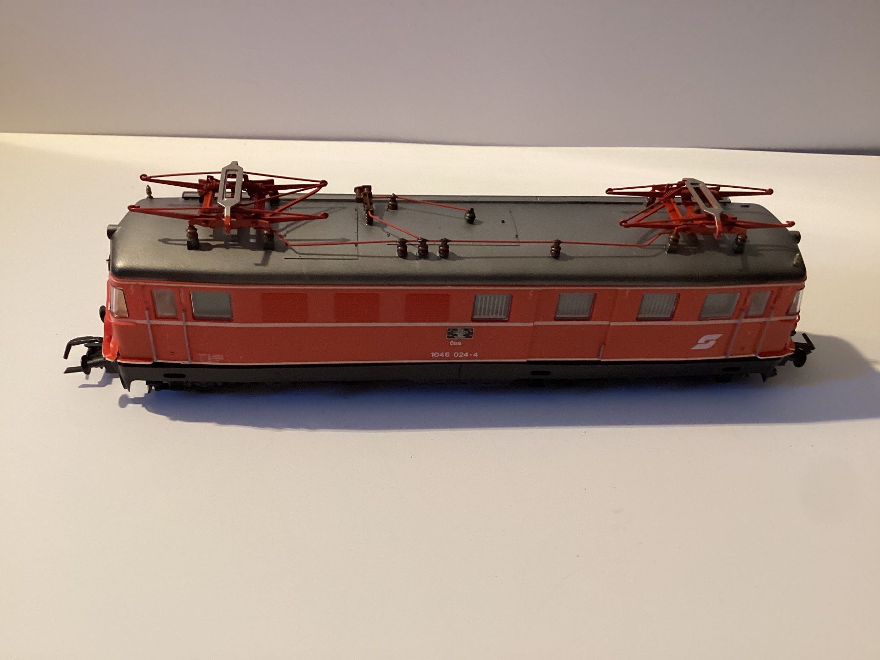 Kleinbahn Trains électriques: Klein Modellbahn ÖBB 1046 024 H0 1:87 BASTELWARE – Défectueux à Effretikon par simtek_de 2