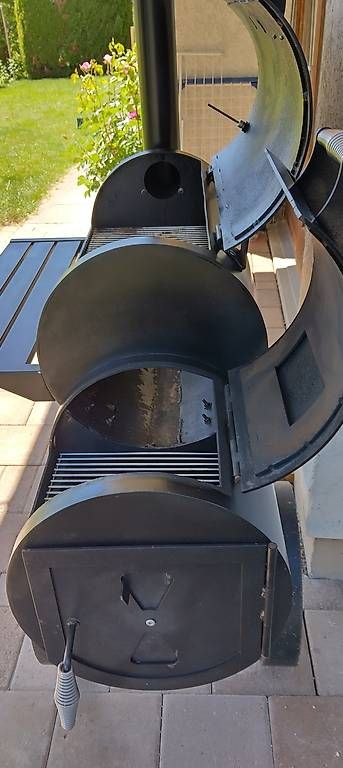 Grills: Smoker und Grill – Gebraucht aus Rüegsauschachen von globo7