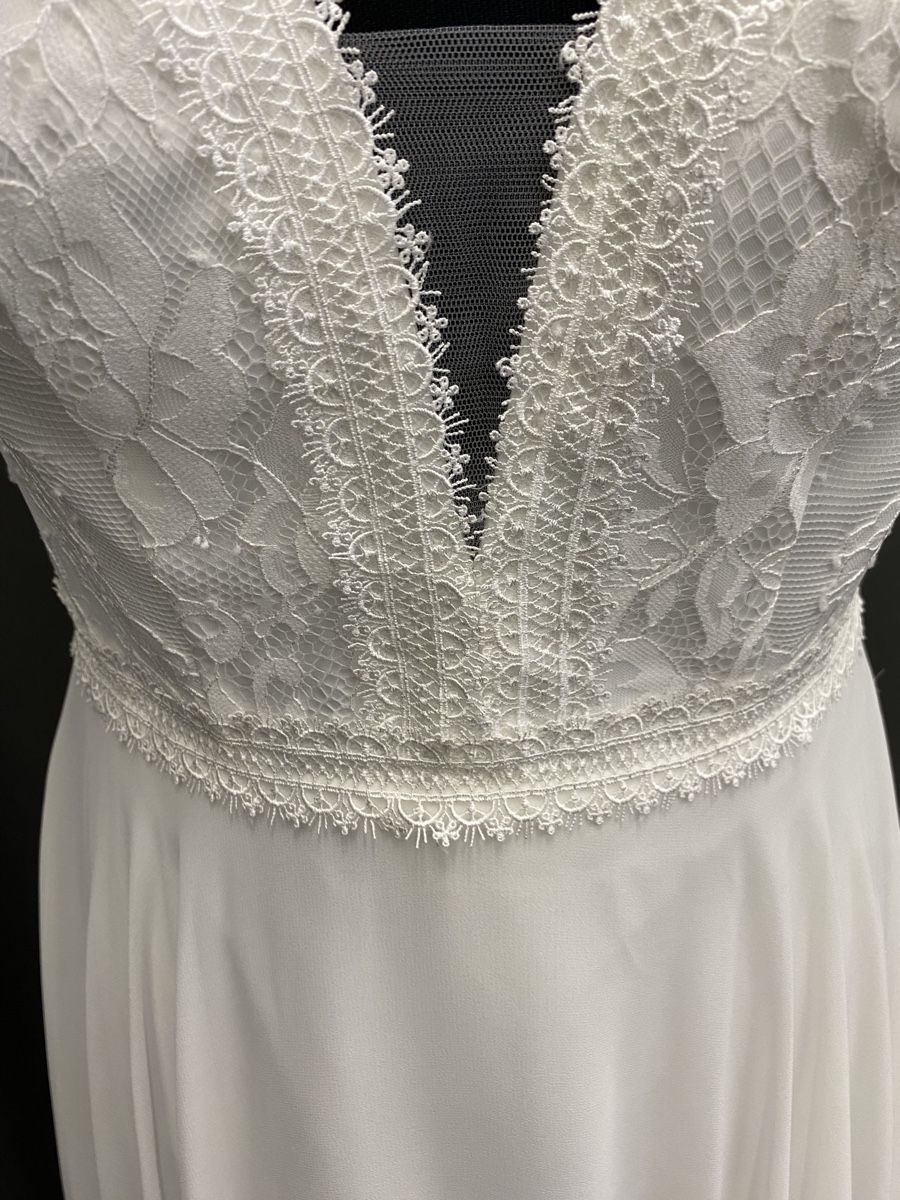 Kleider: Elegantes Spitzen Brautkleid 36 – Gebraucht aus Schlatt ZH von mak_wrr6 2