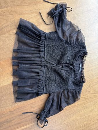 neu Schwarze Zara Spitzenbluse  Gr. XS – Perfekt für 