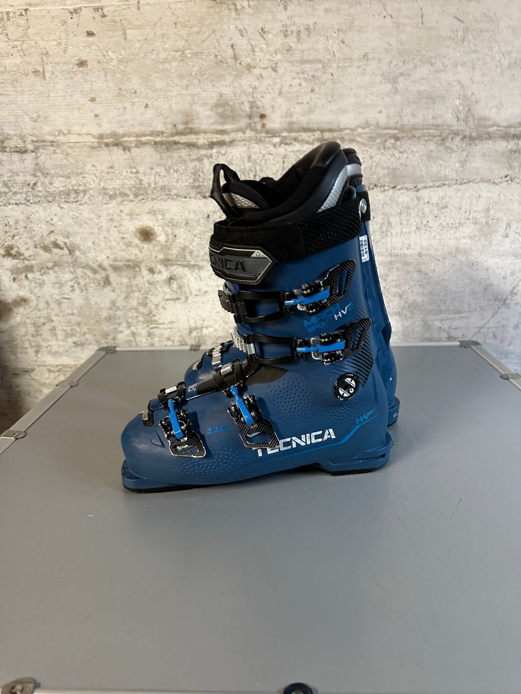 Tecnica Scarpe da uomo: Tecnica Skischuhe 27.5 / Gr. 42.5 – Usato da Emmenbrücke venduto da karkarkar 2