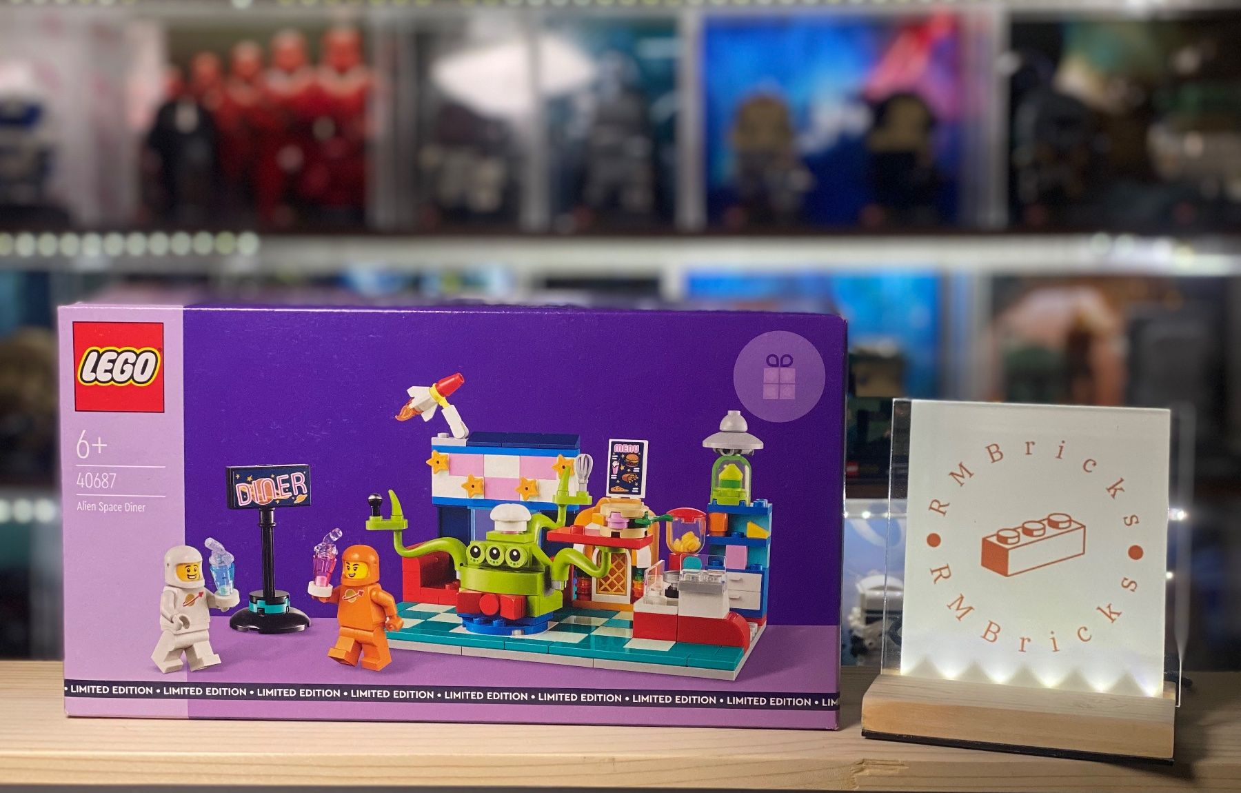 Lego Kit di costruzioni: LEGO GWP 40687 Alien Space Diner Limited Edition – Nuovo e nell'imballaggio originale da Appenzell venduto da RMBricks