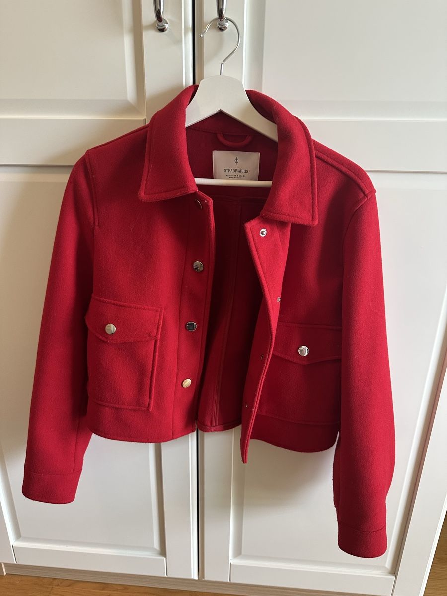 Stradivarius Giacche: Veste rouge STRADIVARIUS - Taille S – Nuovo (secondo la descrizione) da Bulle venduto da Miriammf_6