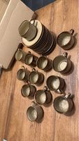 13 Vintage Keramik Tassen und Untertassen