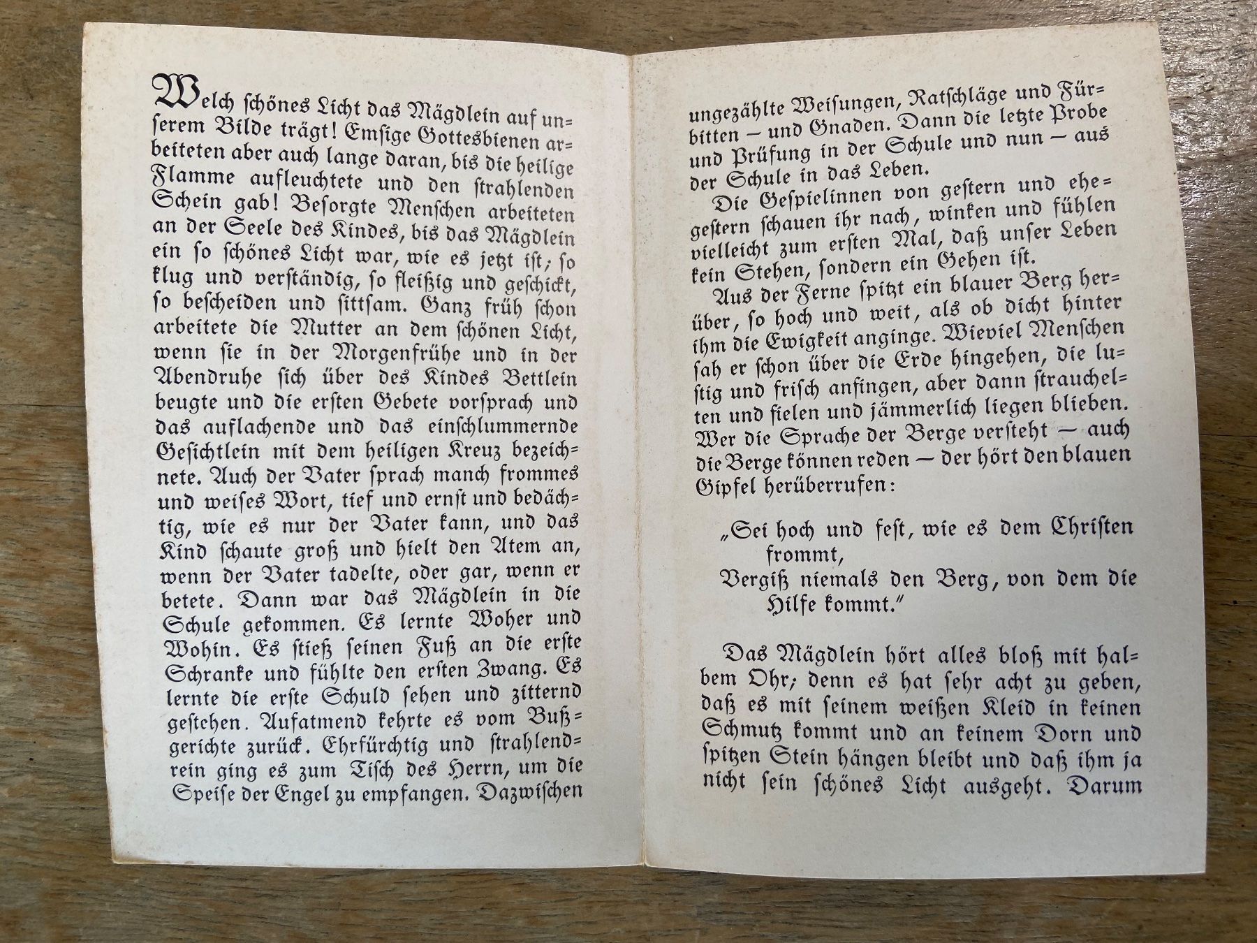 Foto & Immagini: Andachtsbild aus der Schule in das Leben – Usato da Luzern venduto da waterfront1 1