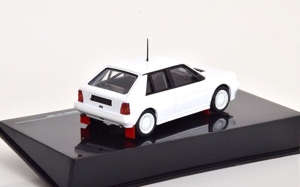 Lancia Modellini d'auto: Lancia Delta HF Integrale 16V Plain Body Version 1989 weiss – Nuovo e nell'imballaggio originale da Gerlafingen venduto da espero88 2