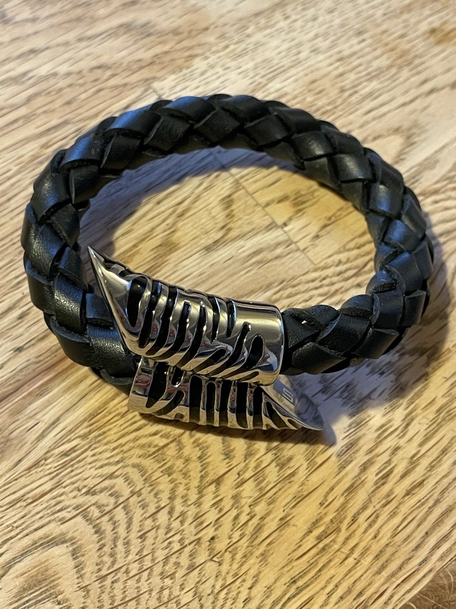 Bracciali & Braccialetti: Armband aus Leder und Stahl – Usato da Flawil venduto da Naphtali 1