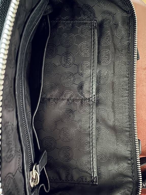 Borse da donna: Michael Kors Tasche, schwarz, mittelgross – Usato da Biel/Bienne venduto da l.v.ds 4