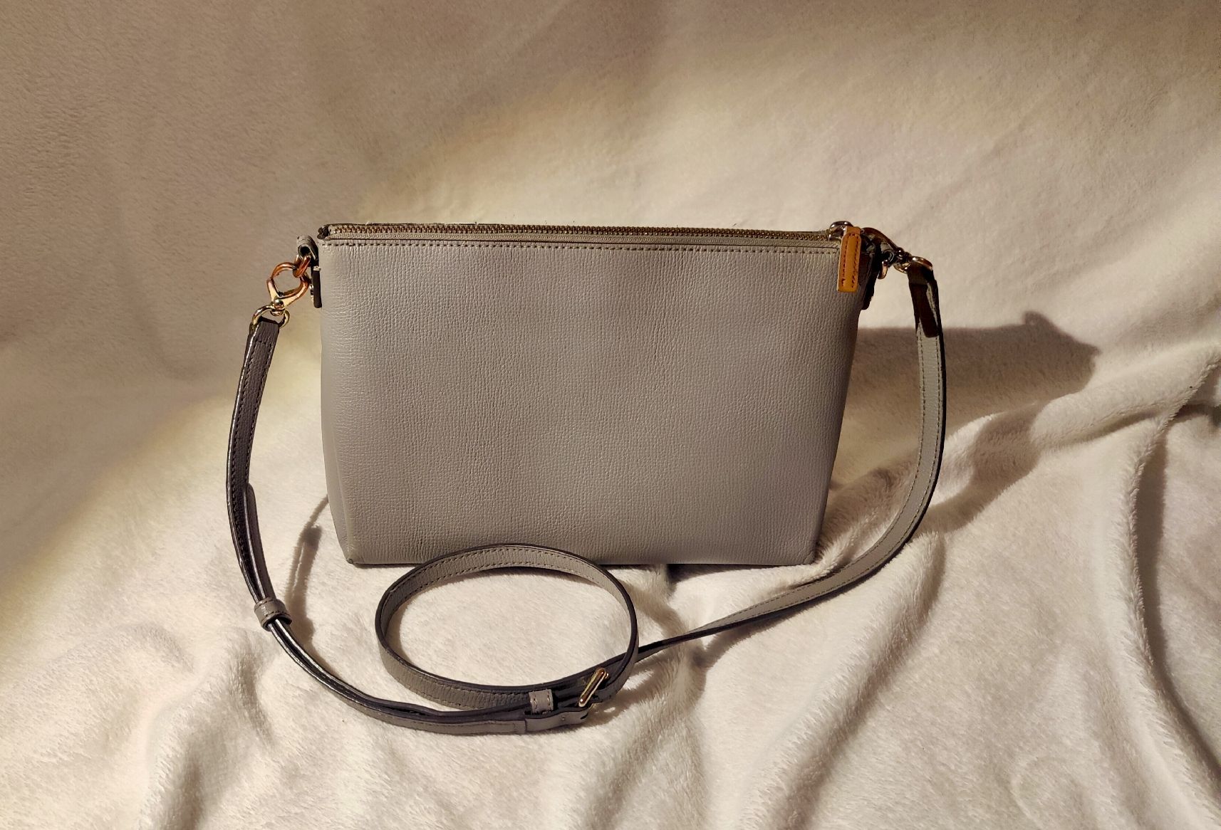 Taschen für Damen: Henri Bendel Crossbody Tasche – Gebraucht aus Zürich von mariafe