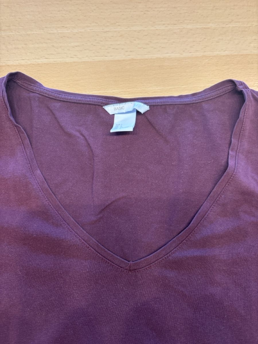 H&M T-shirt: Basic Tshirt – Usato da Mümliswil venduto da sib_296f 1