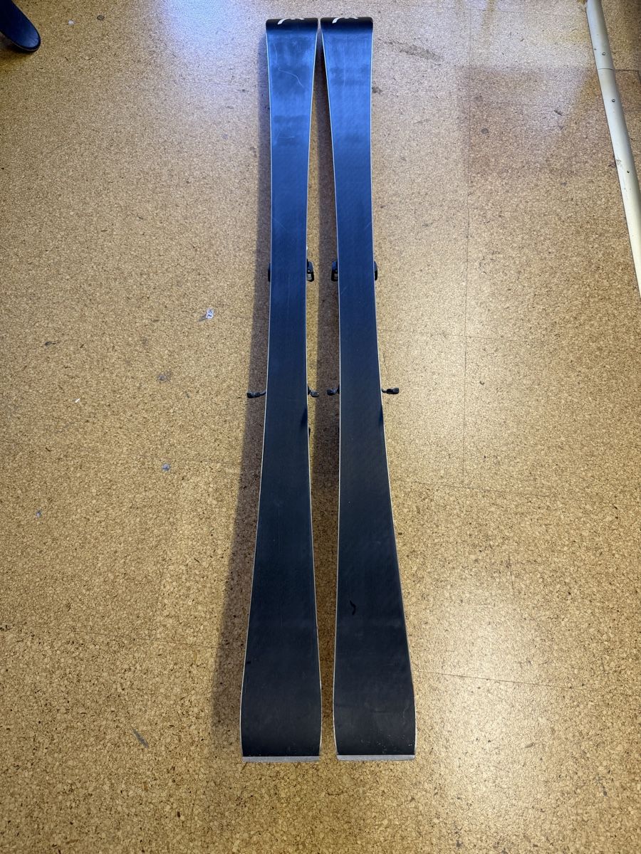 Head Skis: HEAD i.SL Worldcup Rebels 155 cm inkl. Bindung – D'occasion à Gurmels par SwissShop21 5