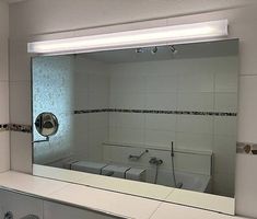 NEUWERTIGER Badezimmerspiegel inkl. Beleuchtung