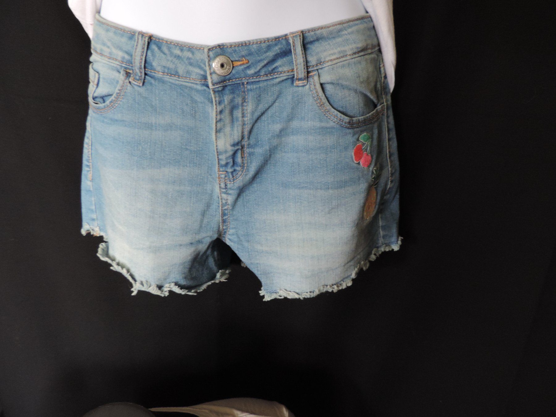 Lotti di vestiti: 3 ensembles jeans d'été – Usato da Genève venduto da Axelle333 7