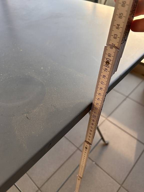 Tavoli: Kleiner Balkontisch Klappbar Metall – Usato da Zug venduto da _B.Sch 4