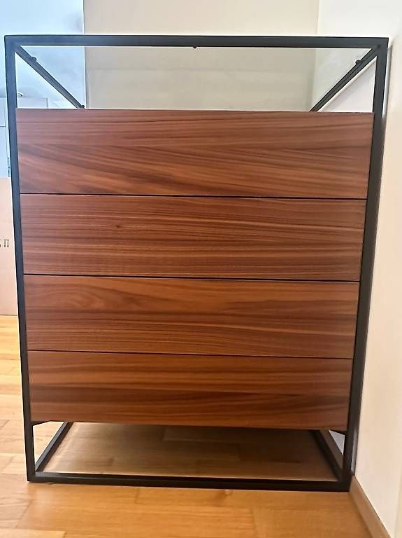 Interio Cassettiere: Interio Designer-Kommode mit schwarzem Metallgestell – Usato da Regensdorf venduto da Karin1 4