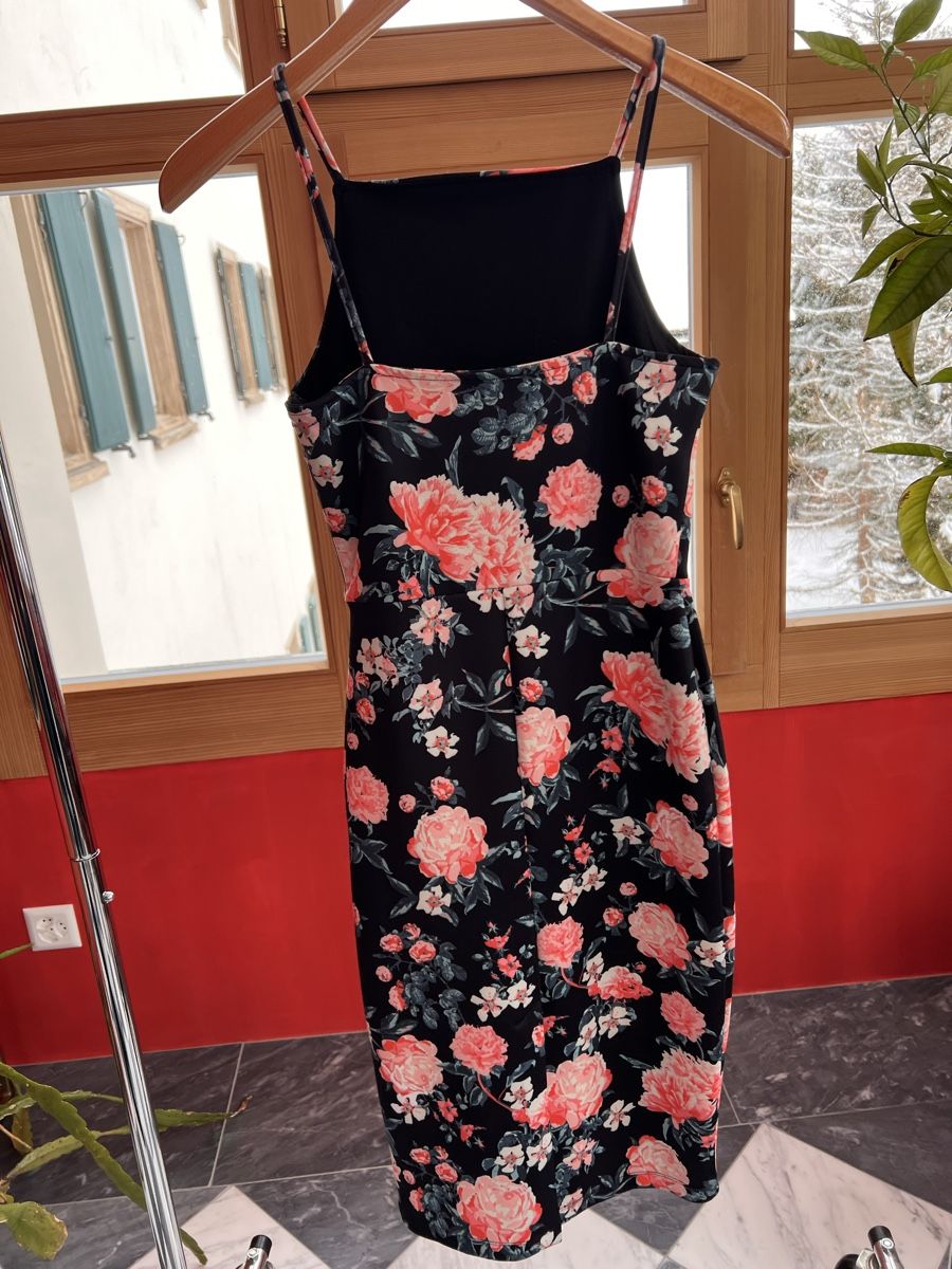Superdry Vestiti: Superdry Kleid mit Blumen in Grösse S – Usato da Zürich venduto da car_x52z 1