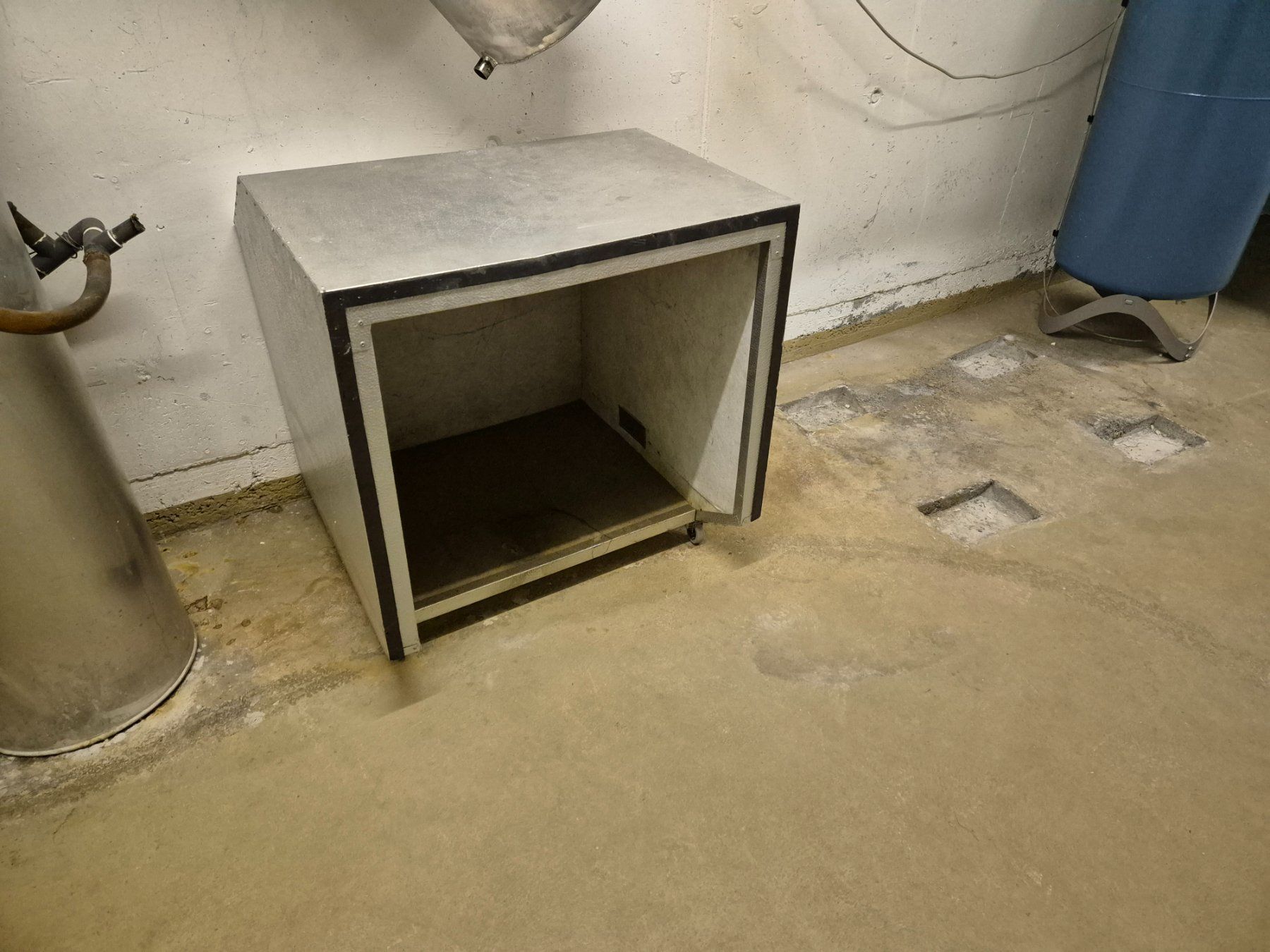 Heizgeräte: Öl Brenner Schallhaube – Gebraucht aus Oberägeri von Kenwood4