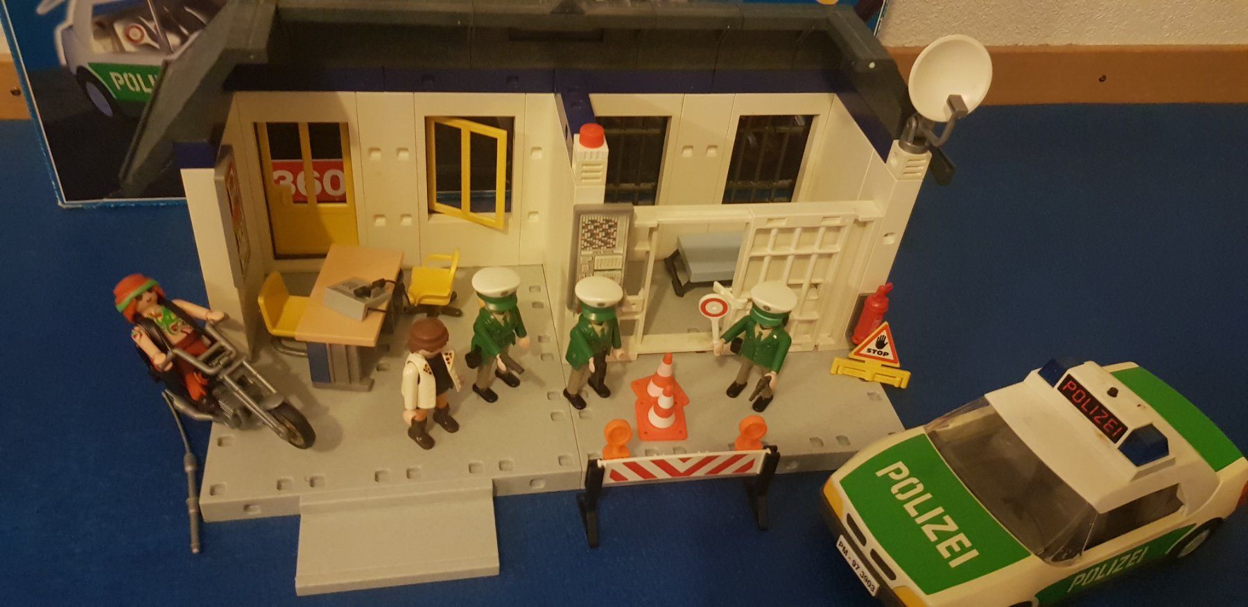 Playmobil Giocattoli: Poste de police Playmobil – Usato da Villars-sur-Glâne venduto da Mark_988 2