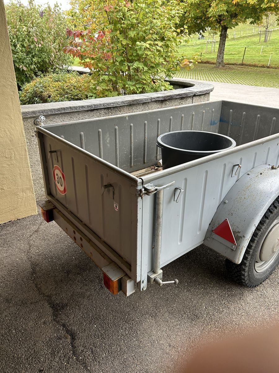 Anhänger: Zivilschutzanhänger – Gebraucht aus Kestenholz von cheschtehouz 1