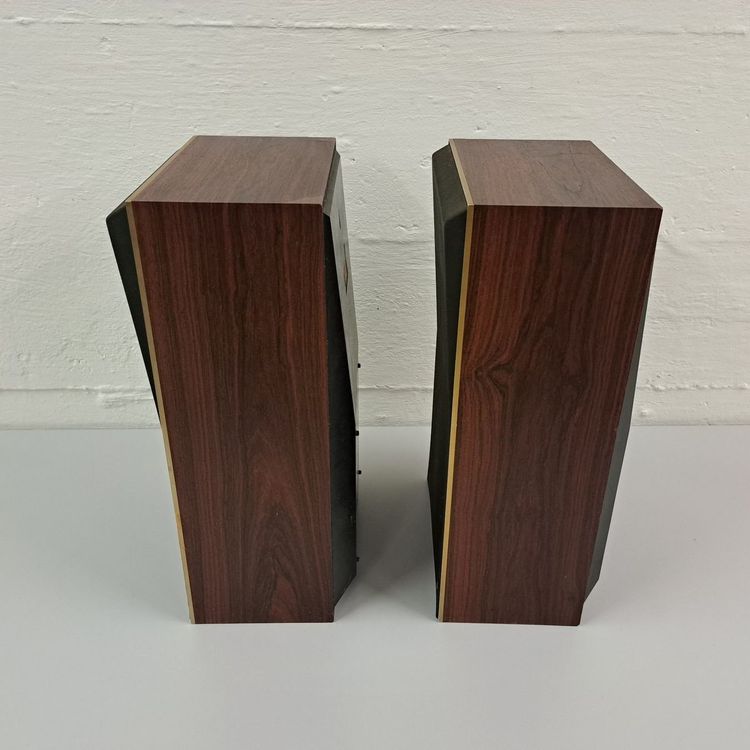 Enceintes et caissons de basses Bang & Olufsen