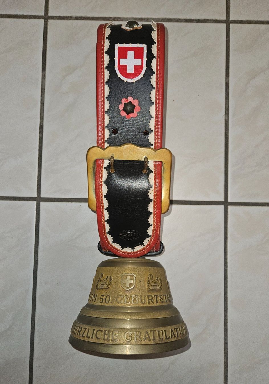 Cloches & sonnailles: Glocke zum 50. Geburtstag – D'occasion à Münchwilen AG par pel_y9jx
