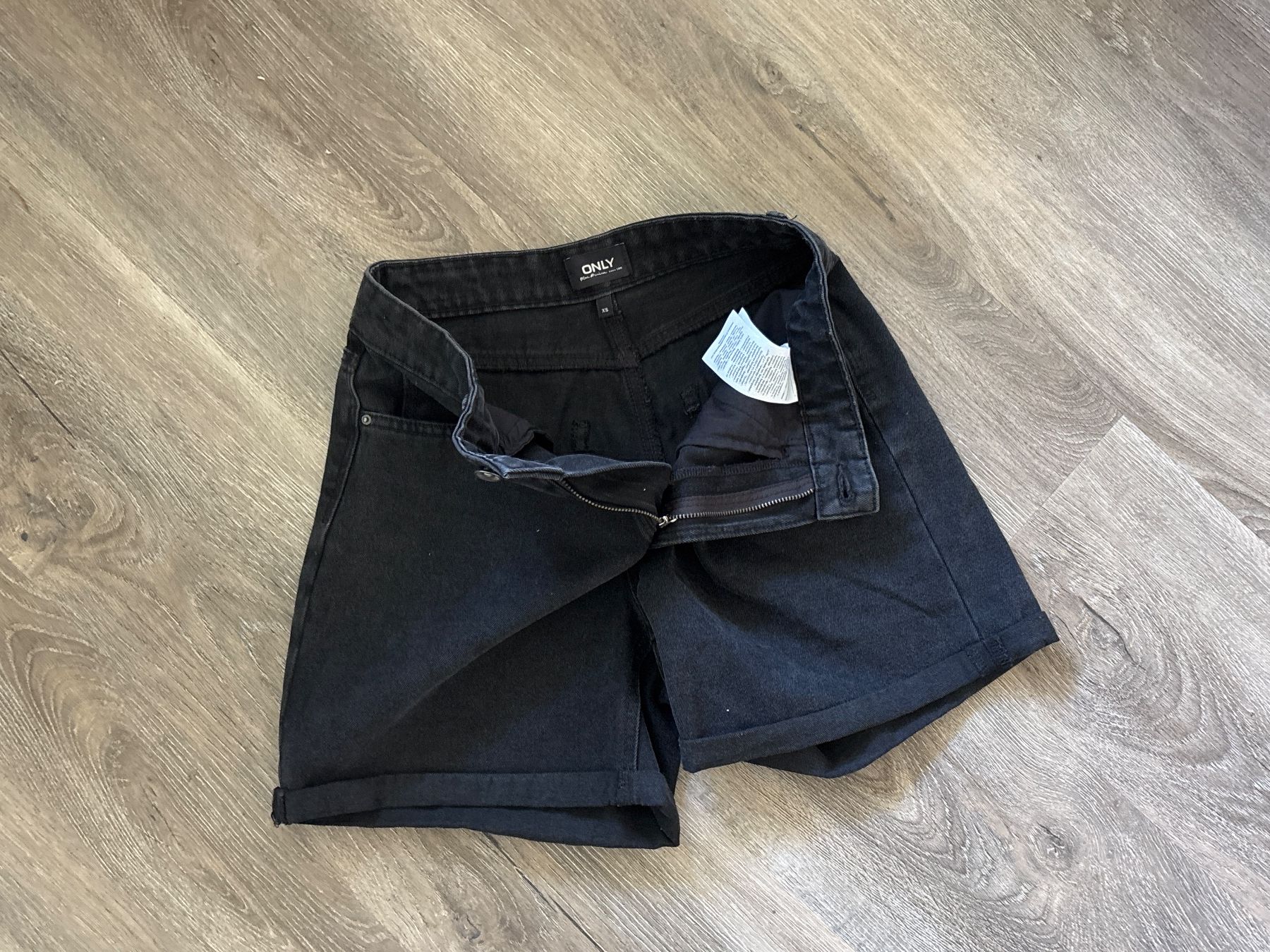 Only Jeans: Only - Die Shorts Gr.XS – Usato da Baden venduto da frb_2cjk 2