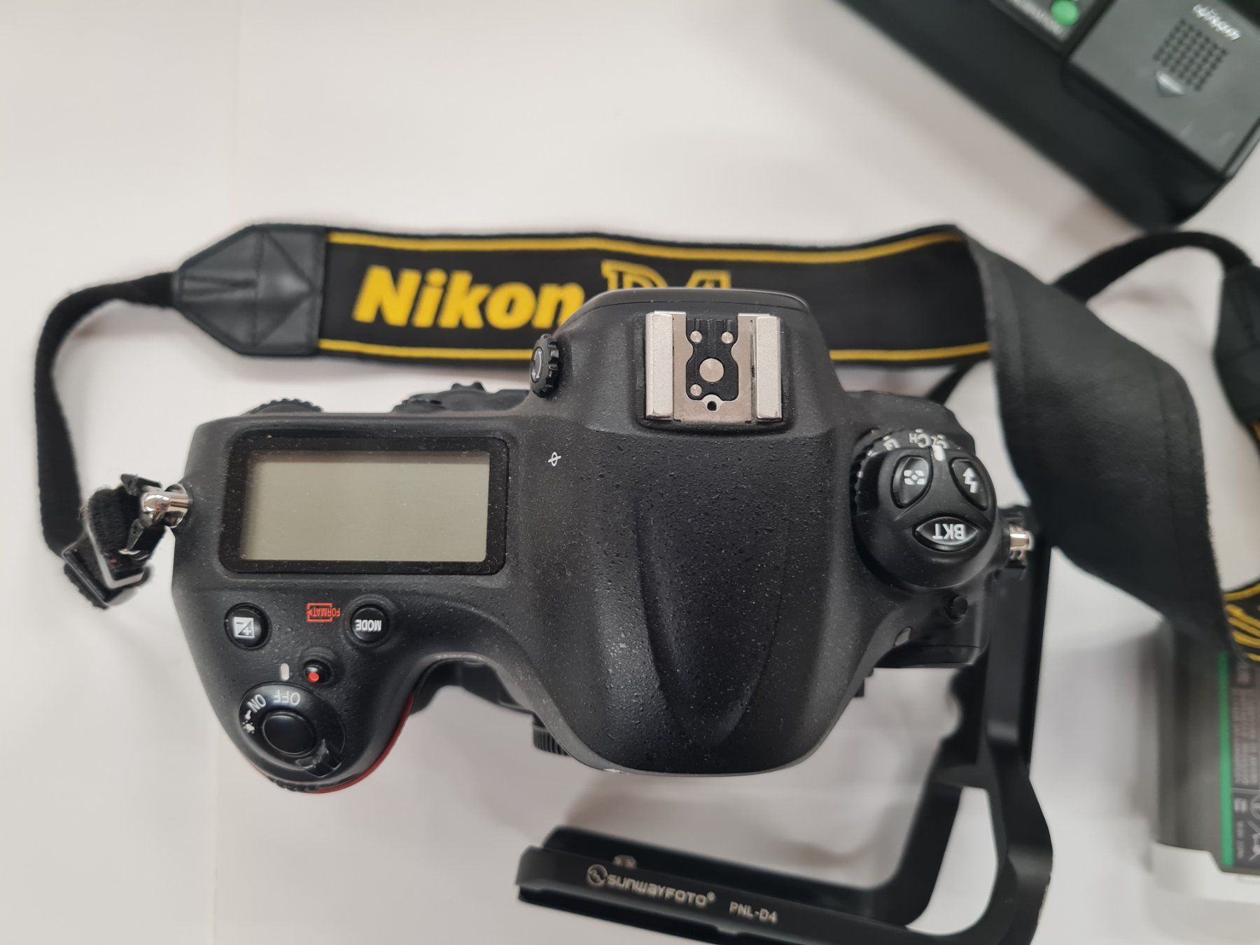 Nikon Appareil photo: Nikon D4 Body – D'occasion à Blumenstein par Funicorn 3