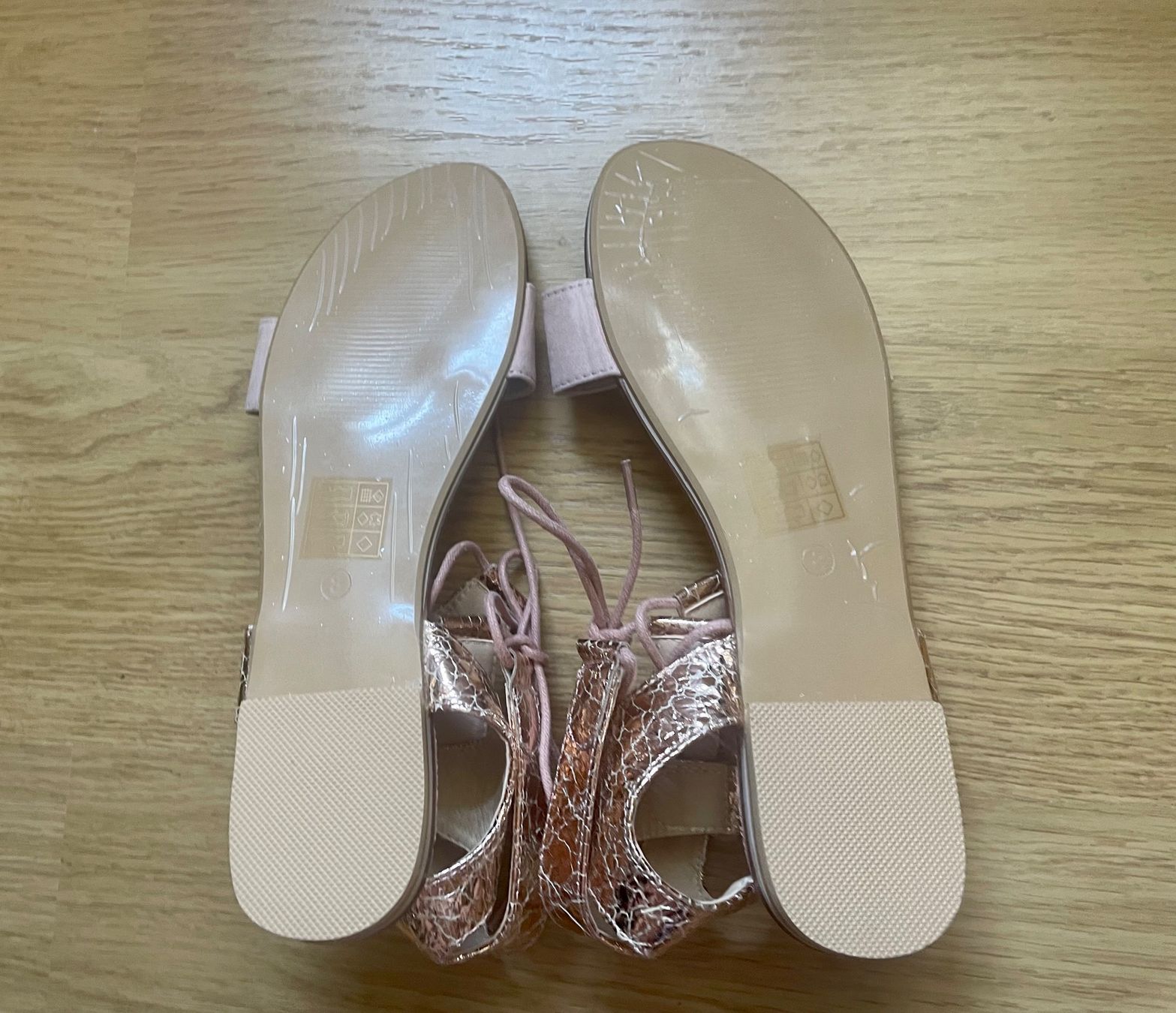Scarpe da donna: Missguided Sandalen Neu! – Nuovo e nell'imballaggio originale da Baden venduto da Tiffany6878 7
