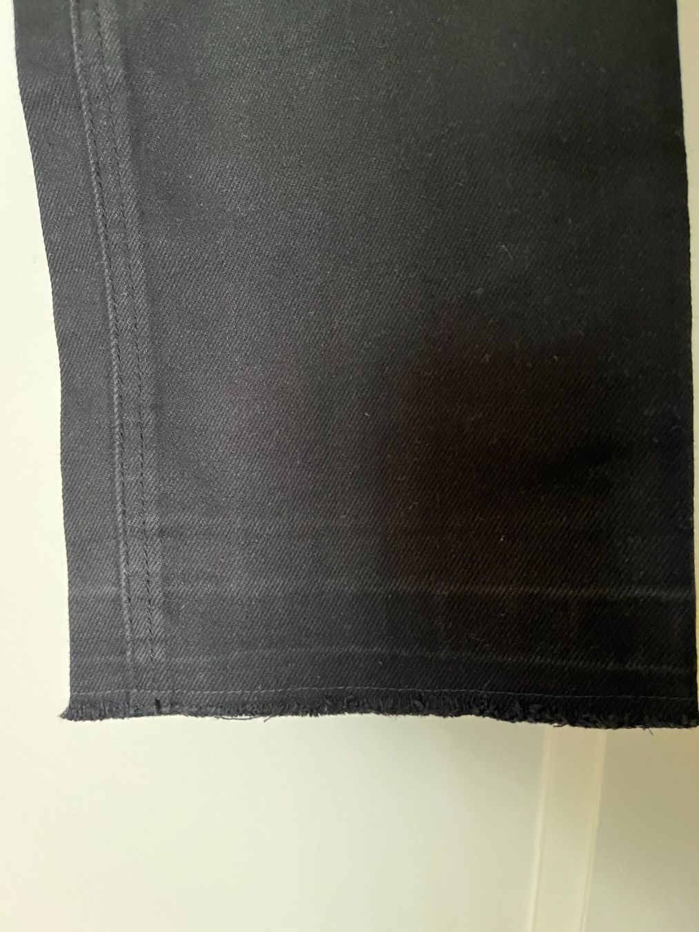 Celine Jeans: CELINE SLIM STRAIGHT DENIM BLACK – Usato da Zürich venduto da Ankawhi 2