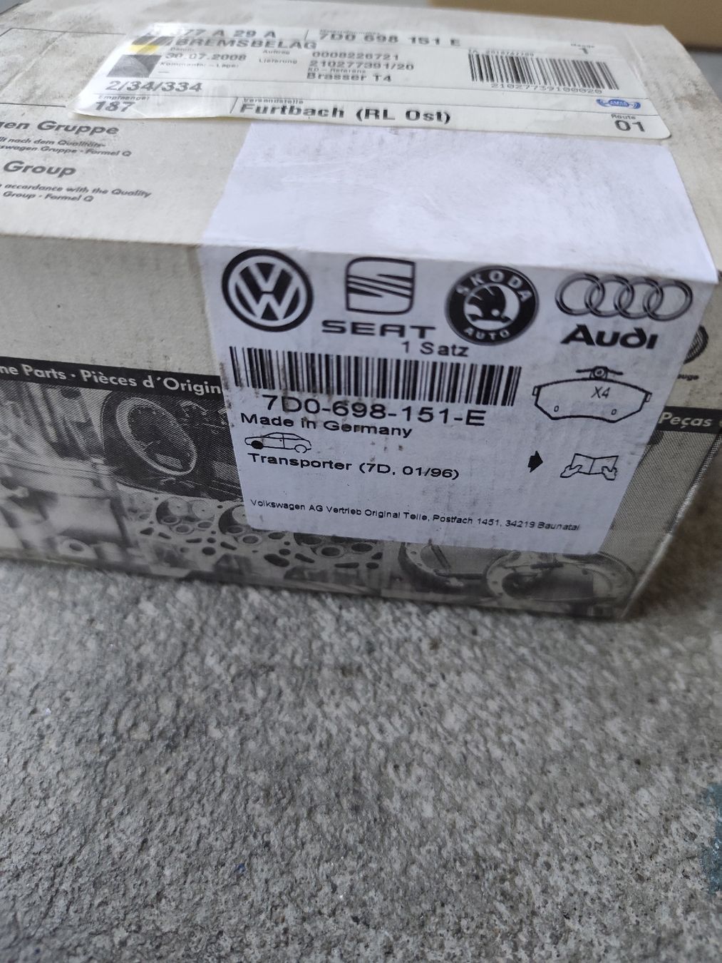 Volkswagen Tutti pezzi di ricambio auto: Bremsbelag VW T4 Bus 7DO 698 151 E neu – Nuovo (secondo la descrizione) da Rebstein venduto da andi322 1