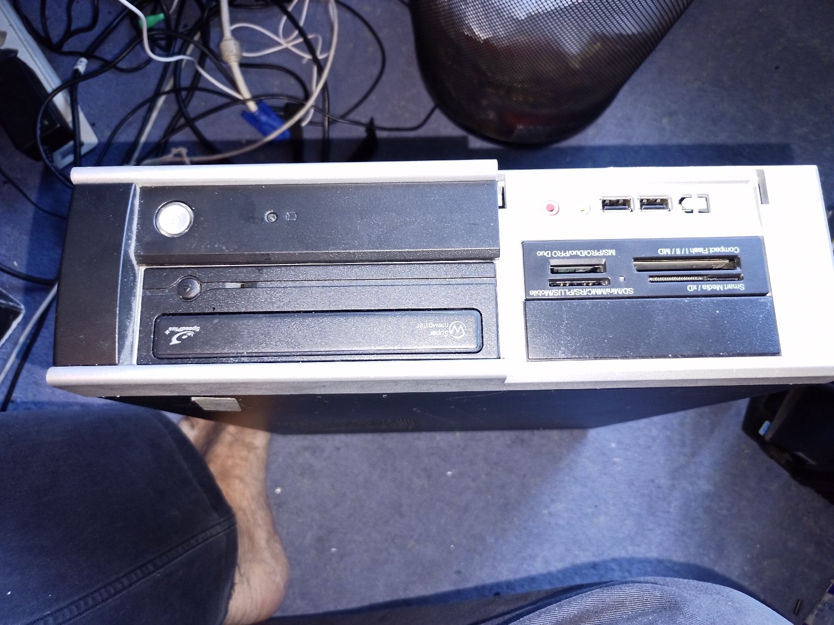 Server: 1 stk Server oder PC diverse mit soft instaliert – Usato da Wila venduto da delphi48 4