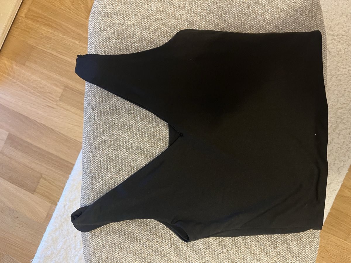 Lots de vêtements: Top Set Schwarz/ S/M – D'occasion à Kriegstetten par Musli15 4