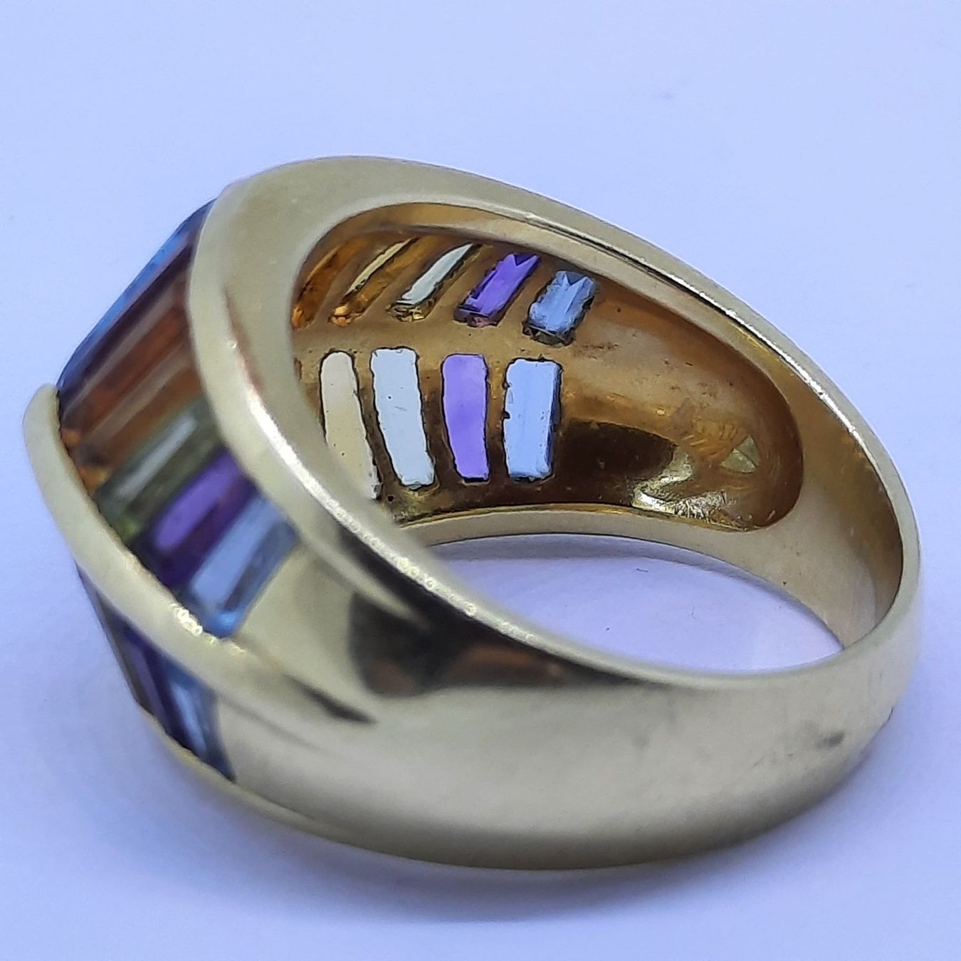 Bagues: Wunderschöner Farbstein Ring mit hochwertigen Edelsteinen – D'occasion à Unterägeri par Altgoldschmuck 3