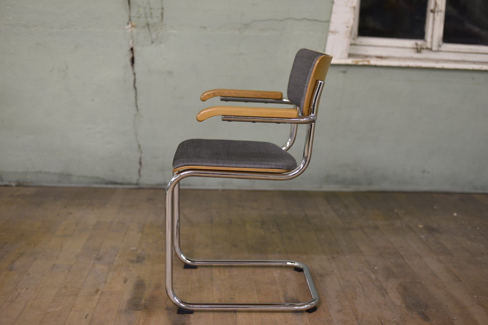 Thonet Sedie: Designer Stühle Thonet S 43 PVF – Usato da Lichtensteig venduto da UsedIN 2