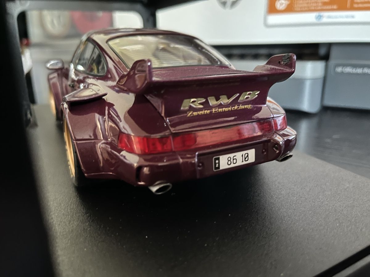 Porsche Voitures modèles: Porsche REB.  1:18 Solido – Neuf avec emballage d'origine à Rümlang par Papamoll4 1