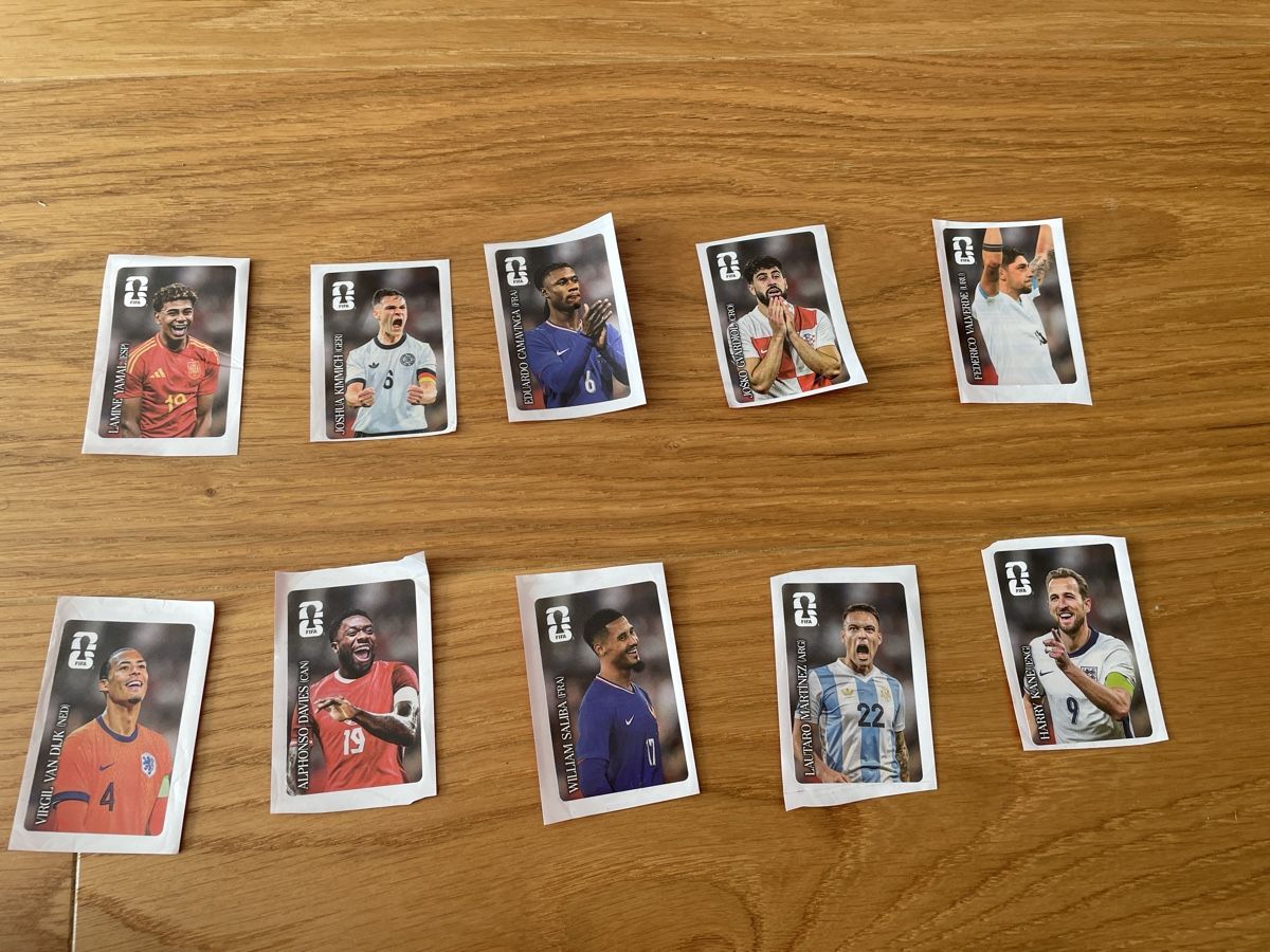 Sticker: 10 Coca Cola Sticker 2026 – Nuovo e nell'imballaggio originale da Berg TG venduto da Goldfroeschli