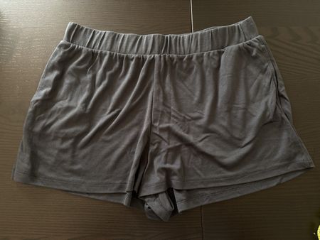 Graue/anthrazit Shorts, Grösse L, neu