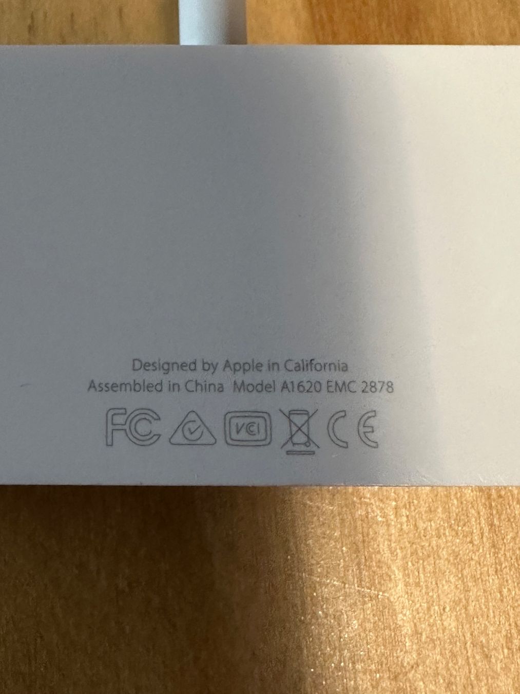 Apple Unità & Adattatore: Apple USB-C VGA Multiport Adapter Wire iPhone iPad TV – Usato da St. Gallen venduto da S_rnw2 3