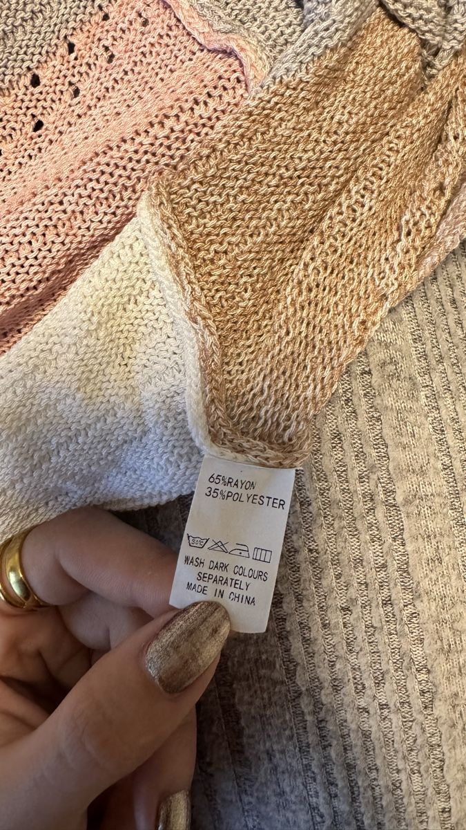 Maglioni & Felpe: Kapuzenpullover leicht Pastellfarben ab 1 Fr. – Nuovo (secondo la descrizione) da Landquart venduto da Happyhippo42 2