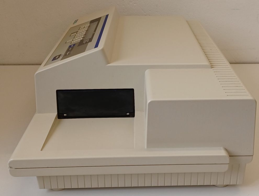 Accessori da laboratorio: Molecular Devices Spectramax250 Microplate Spectrophotometer – Usato da Niederdorf venduto da LeptonAG_Labor 4