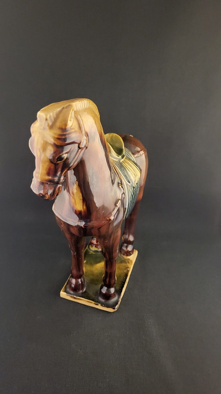 Statuette: Keramik Tang-Pferdefigur China – Usato da Basel venduto da spinne02 2