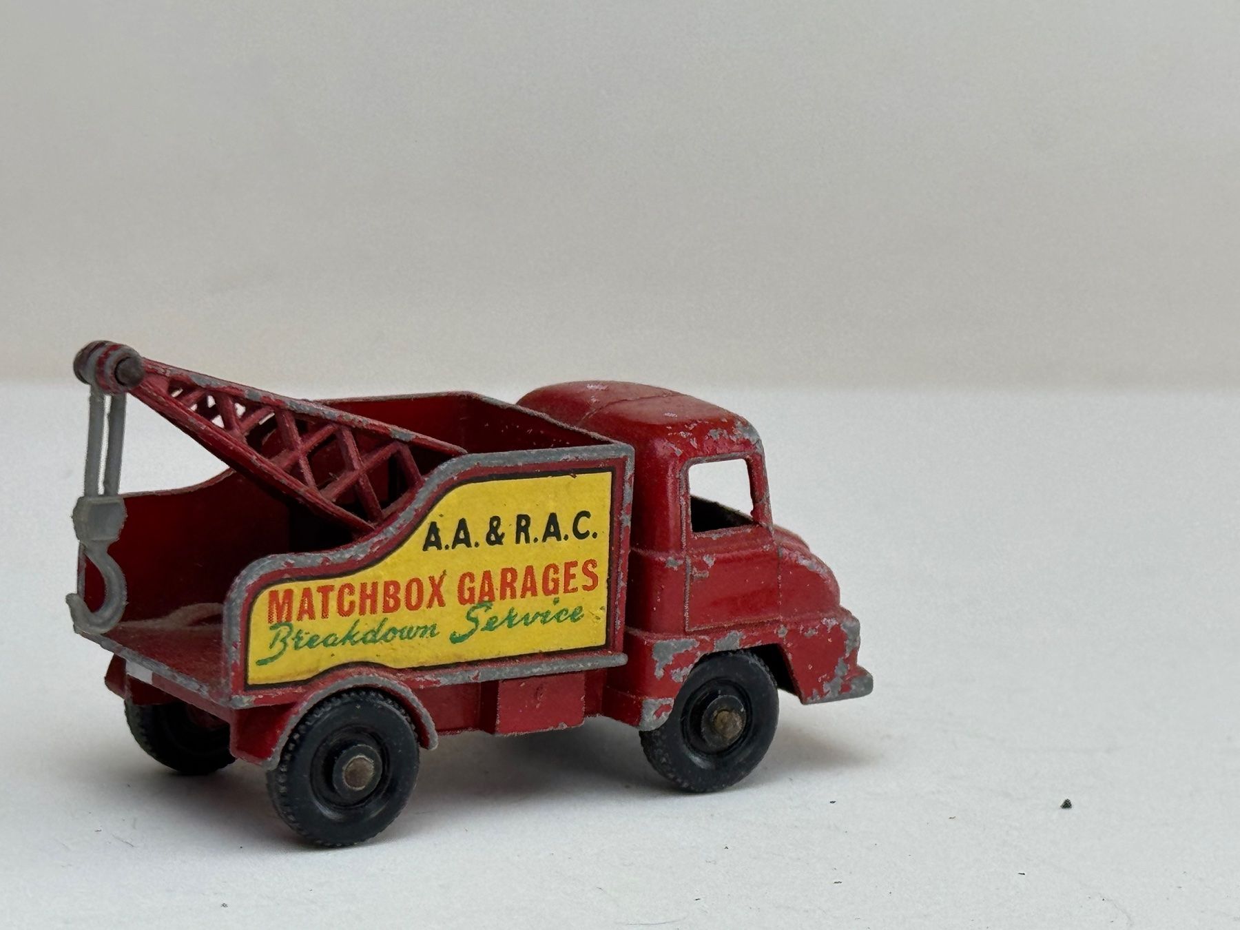 Lesney Modellini d'auto: GB5- Lesney Thames Trader No 13 rot – Usato da Elm venduto da Wikmtz 1