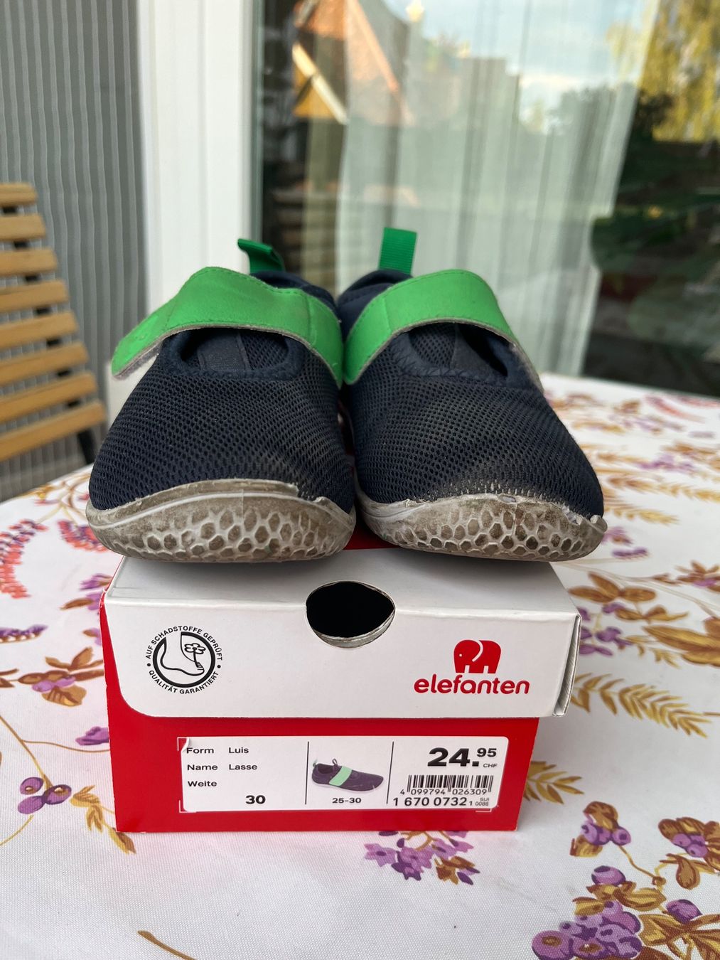 Elefanten Schuhe für Jungen: Elefanten Hausschuhe – Gebraucht aus Bern von kho_s6j8