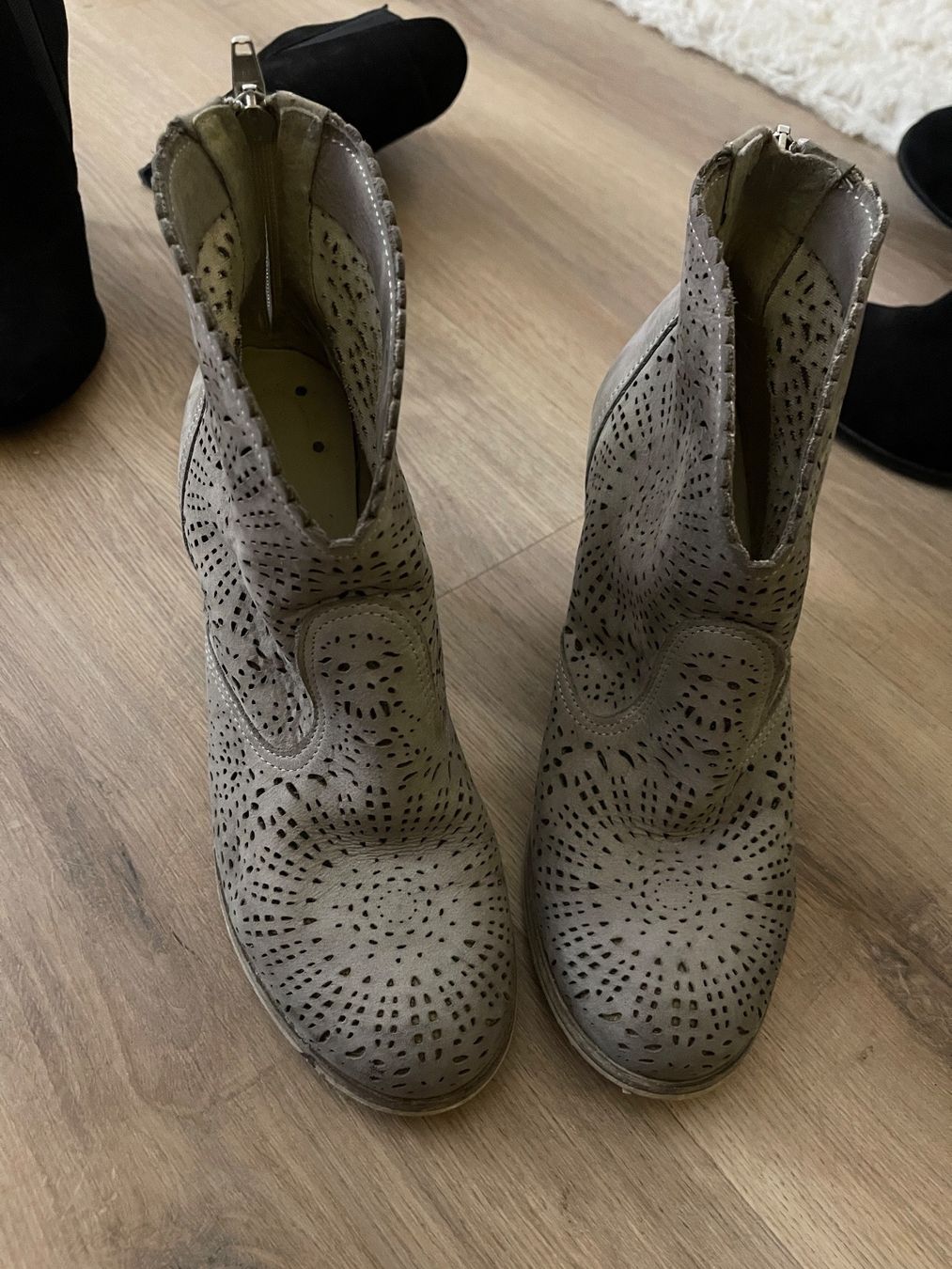 Scarpe da donna: Stiefelette Damen 38 – Usato da Winterthur venduto da mje_t9cr