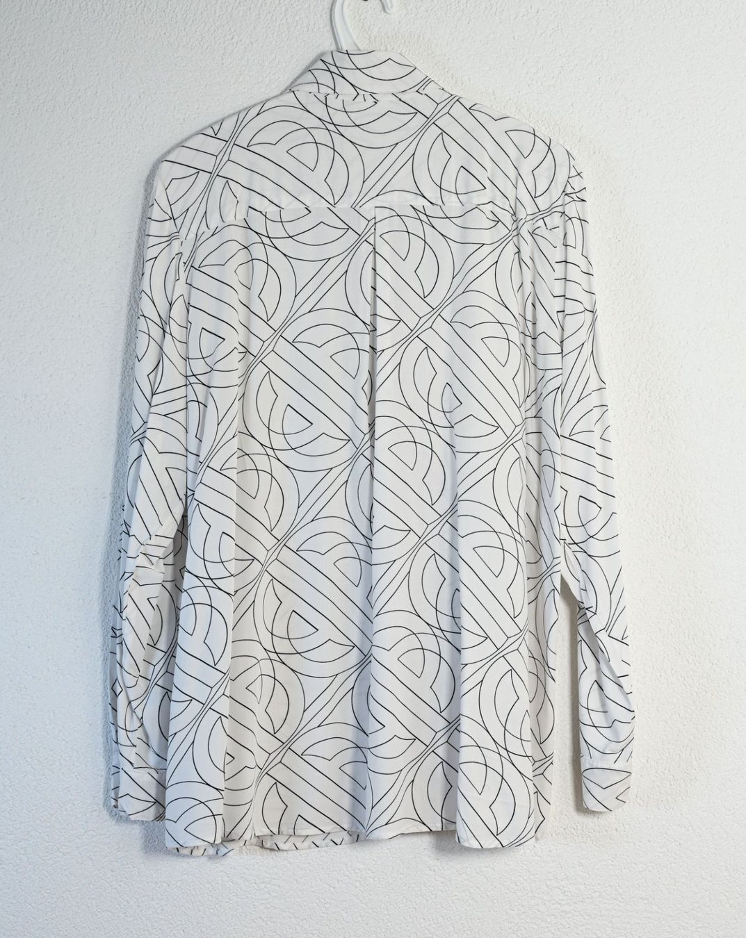 Gerry Weber Chemisiers: Gerry Weber Bluse weiss schwarz gemustert, 42 – D'occasion à Dürnten par pema28 1