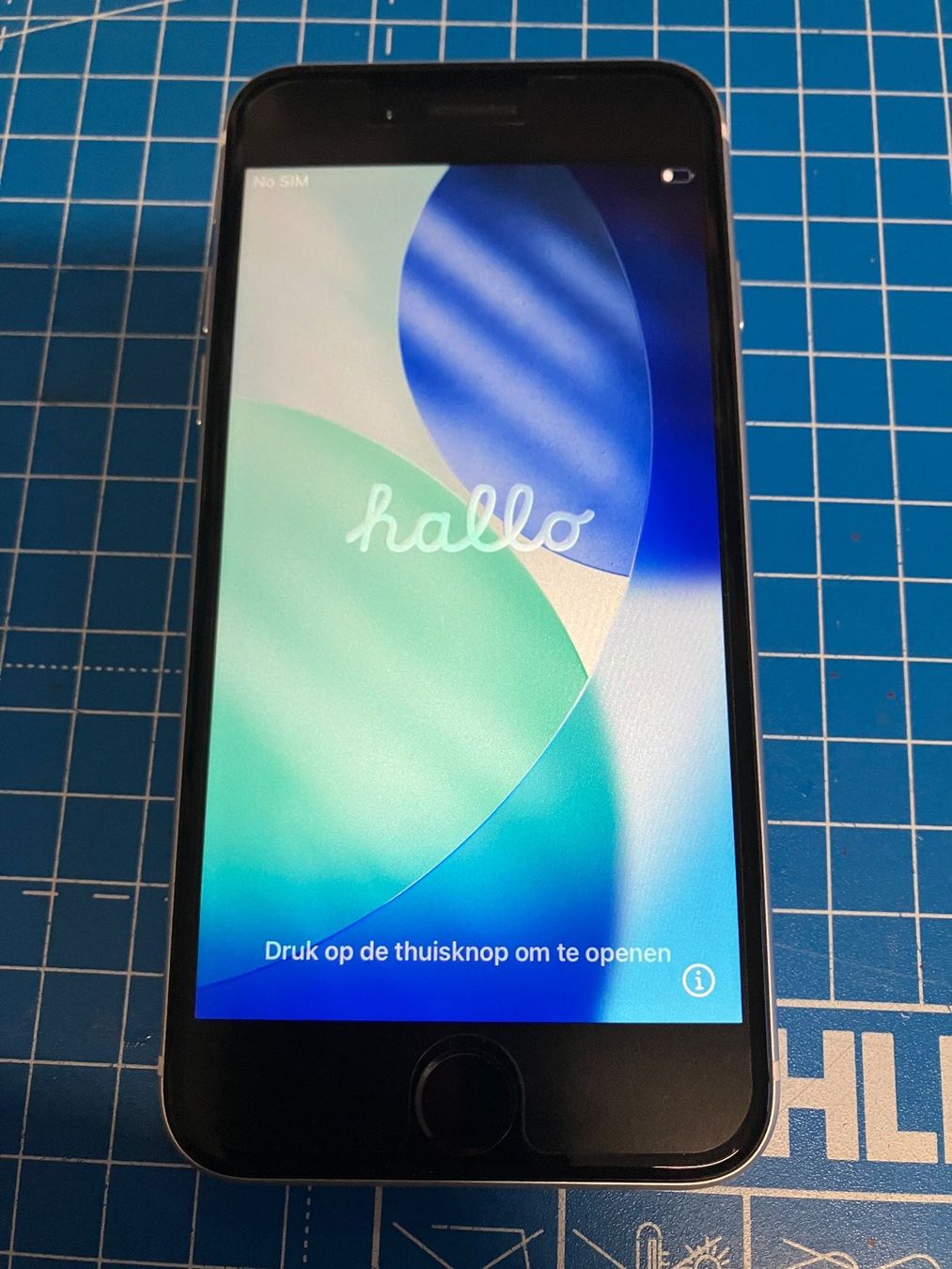 Apple Handys / Smartphones: Iphone SE 2020 128GB weiss – Gebraucht aus Brunnen von Obw16
