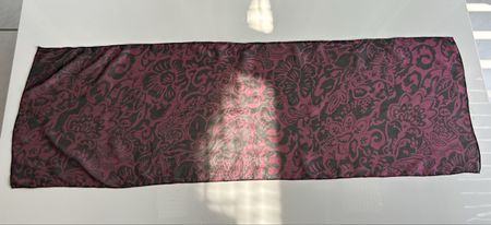 Scarf floral pattern black pink used condition