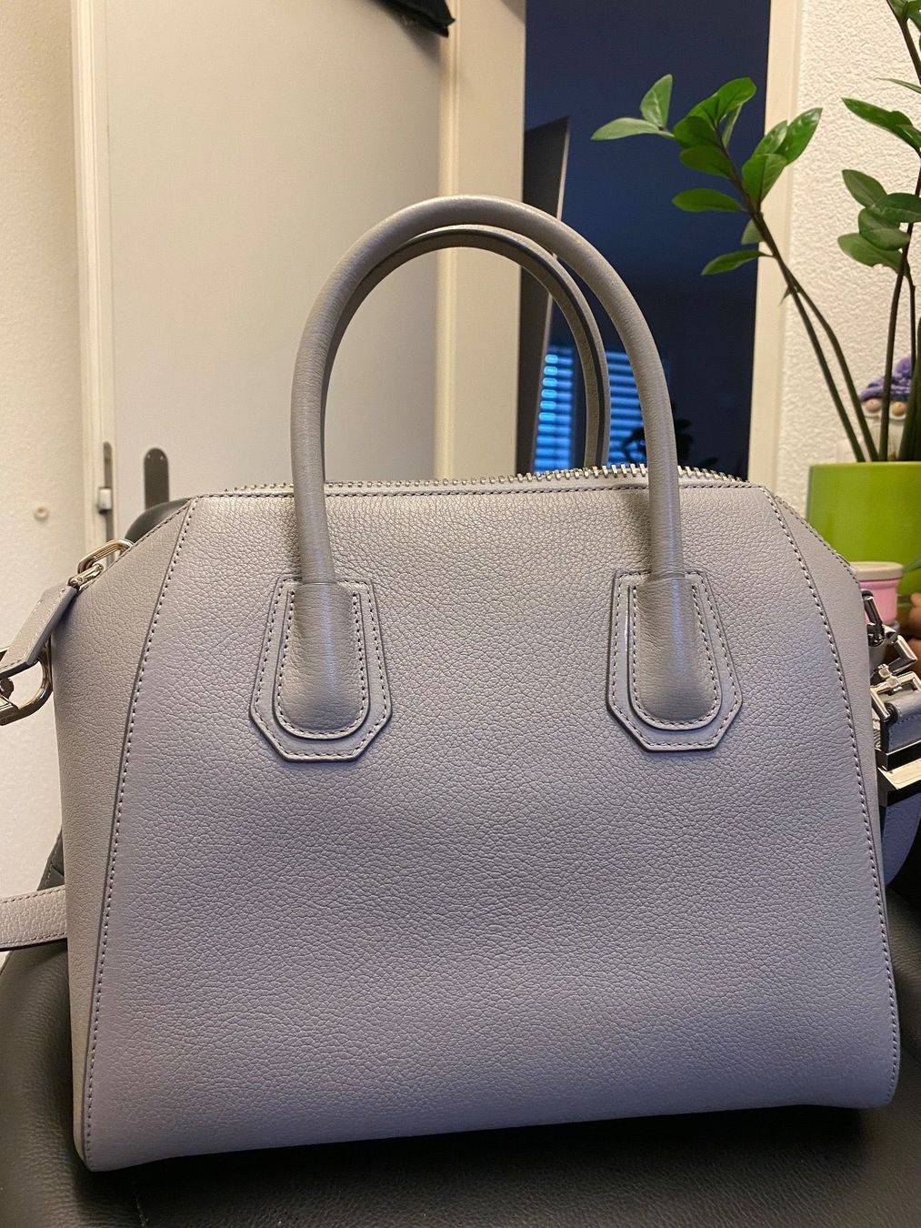 Givenchy Taschen für Damen: Givenchy Antigona Tasche – Gebraucht aus Recherswil von Esmeralda2020 1