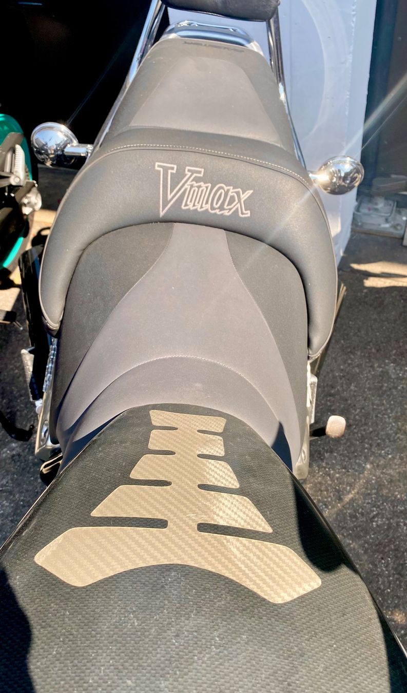 Yamaha Strada: YAMAHA VMAX 1200 CAN – Usato da Beckenried venduto da Easytrading4you 2