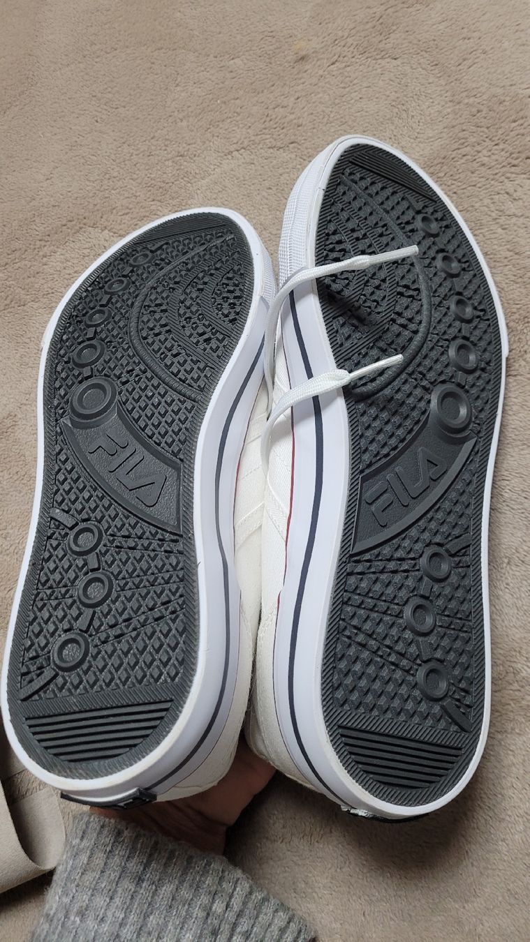 Fila Scarpe da uomo: Baskets Fila blanches, taille 41 - jamais porté – Nuovo e nell'imballaggio originale da collonges venduto da marlene.carlos 1